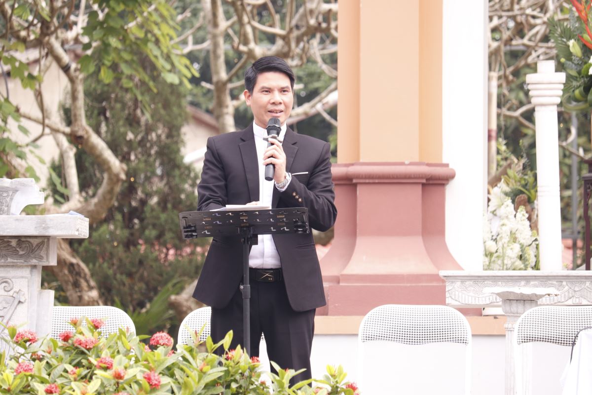 Cha Phêrô Nguyễn Văn Sơn, Phó Chủ tịch UBGLĐT chia sẻ chuyên đề