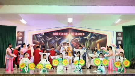 Đêm Giáng Sinh 2025 tại Giáo xứ Trại Sơn