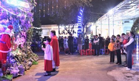 Thánh lễ kính Thánh Stêphanô và Hoan ca mừng Chúa Giáng Sinh tại Giáo họ Bến Sơn