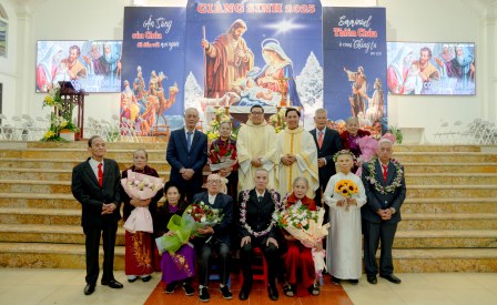 Lễ Kính Thánh Gia Thất - Quan Thầy Hội Kim Ngọc Khánh Giáo Xứ Hoàng Xá