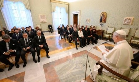 ĐTC Lêô XIV kêu gọi đào tạo người trẻ thành những người khẩn cầu cho thế giới