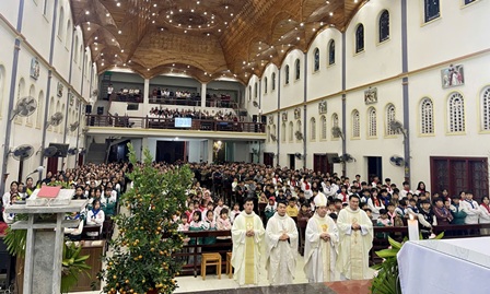 Đức cha Đaminh Hoàng Minh Tiến về thăm mục vụ và chủ sự Thánh lễ Đức Mẹ dâng Chúa Giêsu trong Đền thờ tại giáo xứ An Thịnh