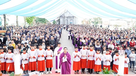 Thánh Lễ Tro Khai Mạc Mùa Chay Thánh 2026 tại Giáo Xứ Phù Lao