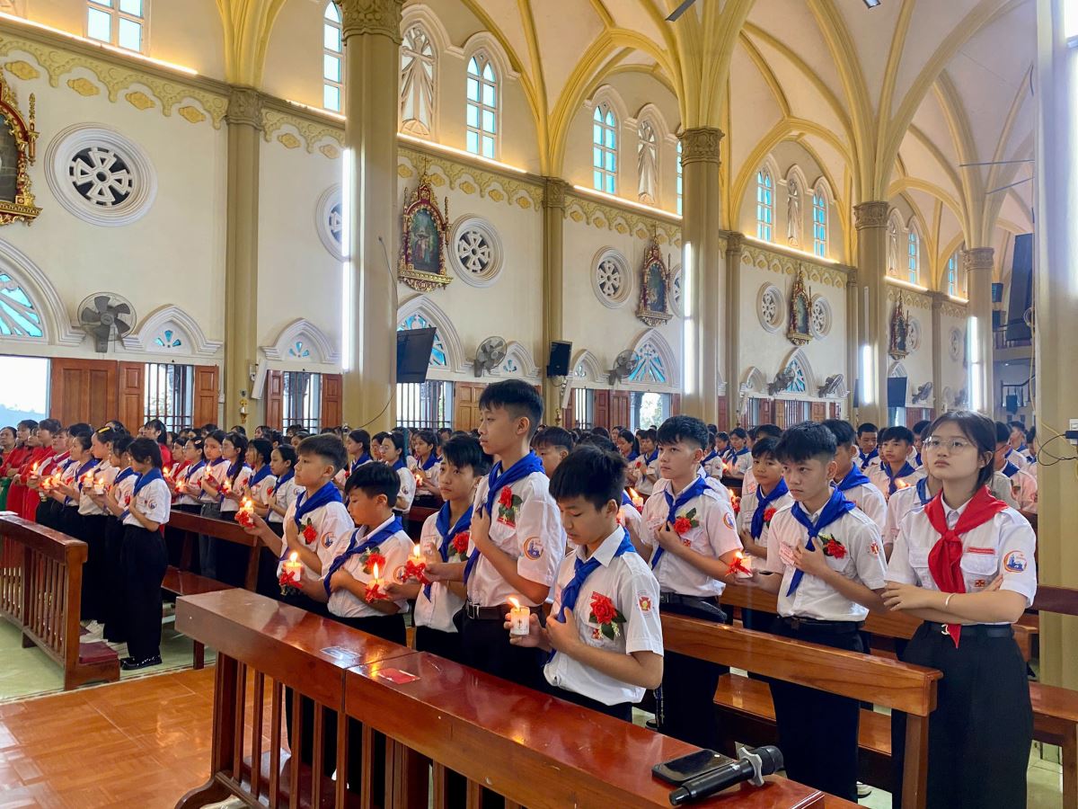 lặp lại lời hứa khi chịu Phép Rửa