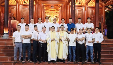 Hội Lái Xe Giáo Xứ Hoàng Xá Mừng Lễ Thánh Giuse Quan Thầy