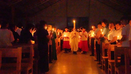 Đêm Canh Thức Vượt Qua Tại Giáo Xứ Phù Lao