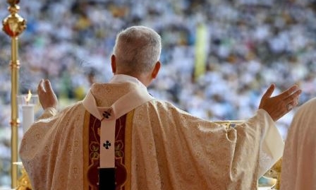 Tông du Guinea Xích Đạo] Đức Thánh Cha chào từ biệt châu Phi