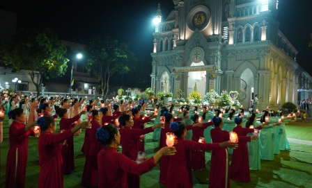 Mộc Hoàn – Cát Thuế: Dấu ấn hiệp thông liên giáo phận trong ngày bế mạc Tháng Hoa  