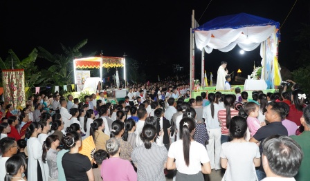 Giáo Xứ Xuân Thành: Cung Nghinh Thánh Thể Và Thánh Lễ Kính Mình Và Máu Thánh Chúa Kitô