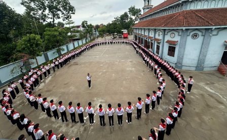 Hiệp đoàn A-nê Lê Thị Thành tổ chức Khóa Huấn luyện Dự trưởng Hừng Đông 54 với khẩu hiệu “Chiếu sáng” tại Giáo xứ Thanh Uyên