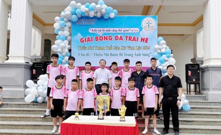 Khai Mạc Giải Bóng Đá Trại Hè Thiếu Nhi Thánh Thể Giáo Xứ Vĩnh Lộc Năm 2026: Nối Kết Tình Huynh Đệ