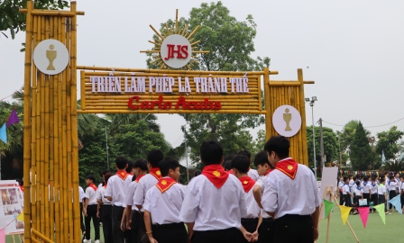 Giáo Xứ Yên Tập: Tổ Chức Triển Lãm Phép Lạ Thánh ThỂ “Hành Trình Đức Tin Theo Chân Thánh Carlo Acutis”
