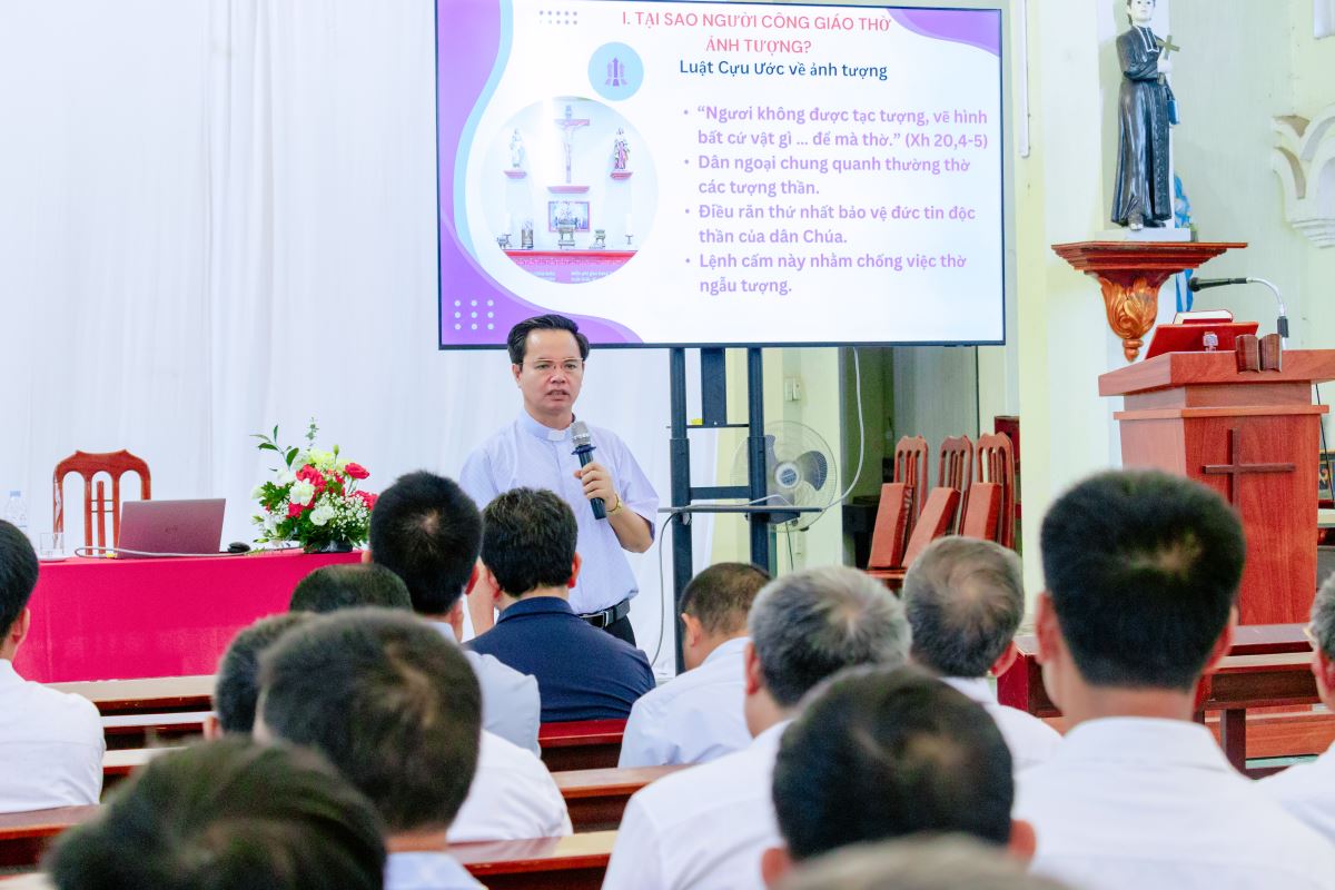 cha Chưởng ấn Phêrô Lê Quốc Hưng chia sẻ về mục vụ truyền giáo tại Cụm 1