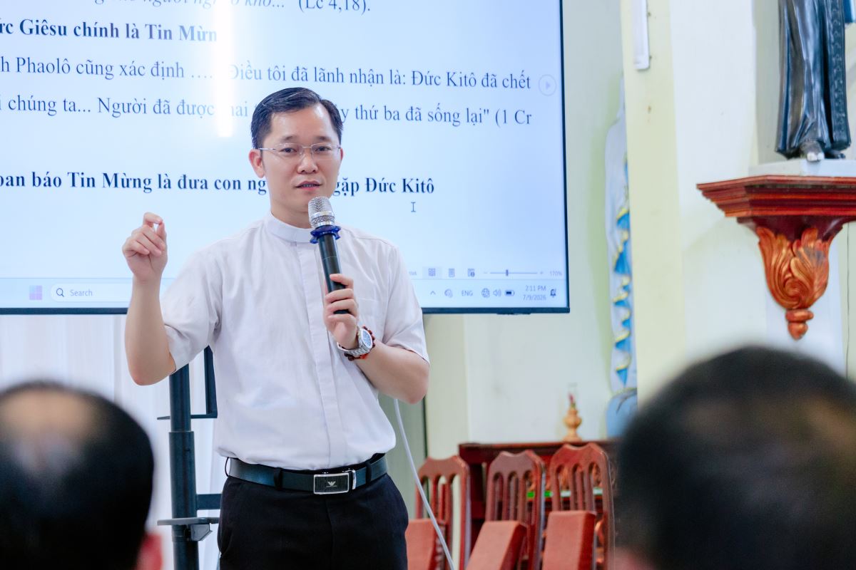 cha Giuse Nguyễn Tiến Thành – đặc trách Loan báo Tin Mừng Giáo hạt Sơn Tây 