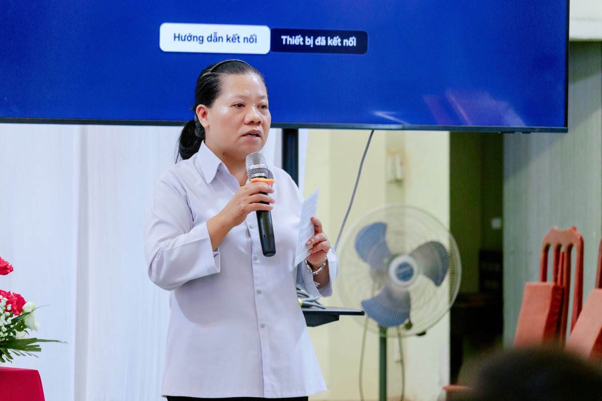 Dì Maria Đỗ Thị Huệ chia sẻ tại Cụm 1
