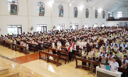 Giáo xứ Hoàng Xá: Kỳ thi kết thúc năm học và Thánh lễ bế mạc năm học Giáo lý 2025–2026