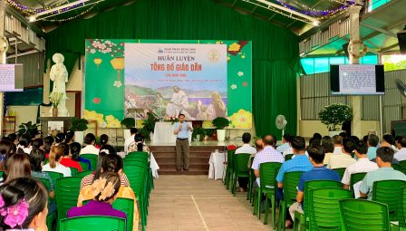 Huấn luyện Tông đồ Giáo dân Cụm Đoan Hùng: Củng cố tinh thần loan báo Tin Mừng