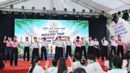 Gặp gỡ giới trẻ Cụm Làng Lang: Người trẻ là Ánh sáng Tin Mừng