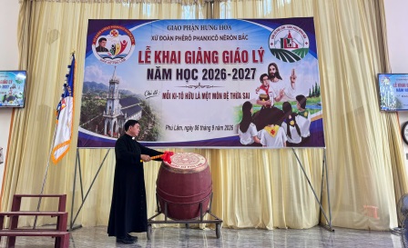 Giáo xứ Phú Lâm: Xứ đoàn Phê-rô Phan-xi-cô Nê-rôn Bắc khai giảng năm học Giáo lý 2026-2027