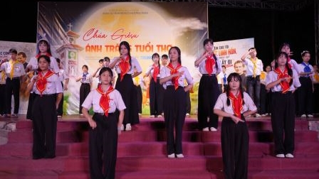 Giáo xứ Hương Tran: Đêm Trung thu "Chúa Giê-su - Ánh trăng tuổi thơ"