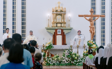 Giáo xứ Chính tòa Sơn Lộc mừng lễ Thánh Tê-rê-xa Hài Đồng Giê-su và kỷ niệm 10 năm thành lập Ca đoàn
