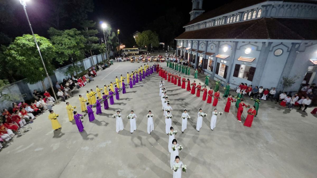 Đội hoa Giáo xứ Hoàng Xá