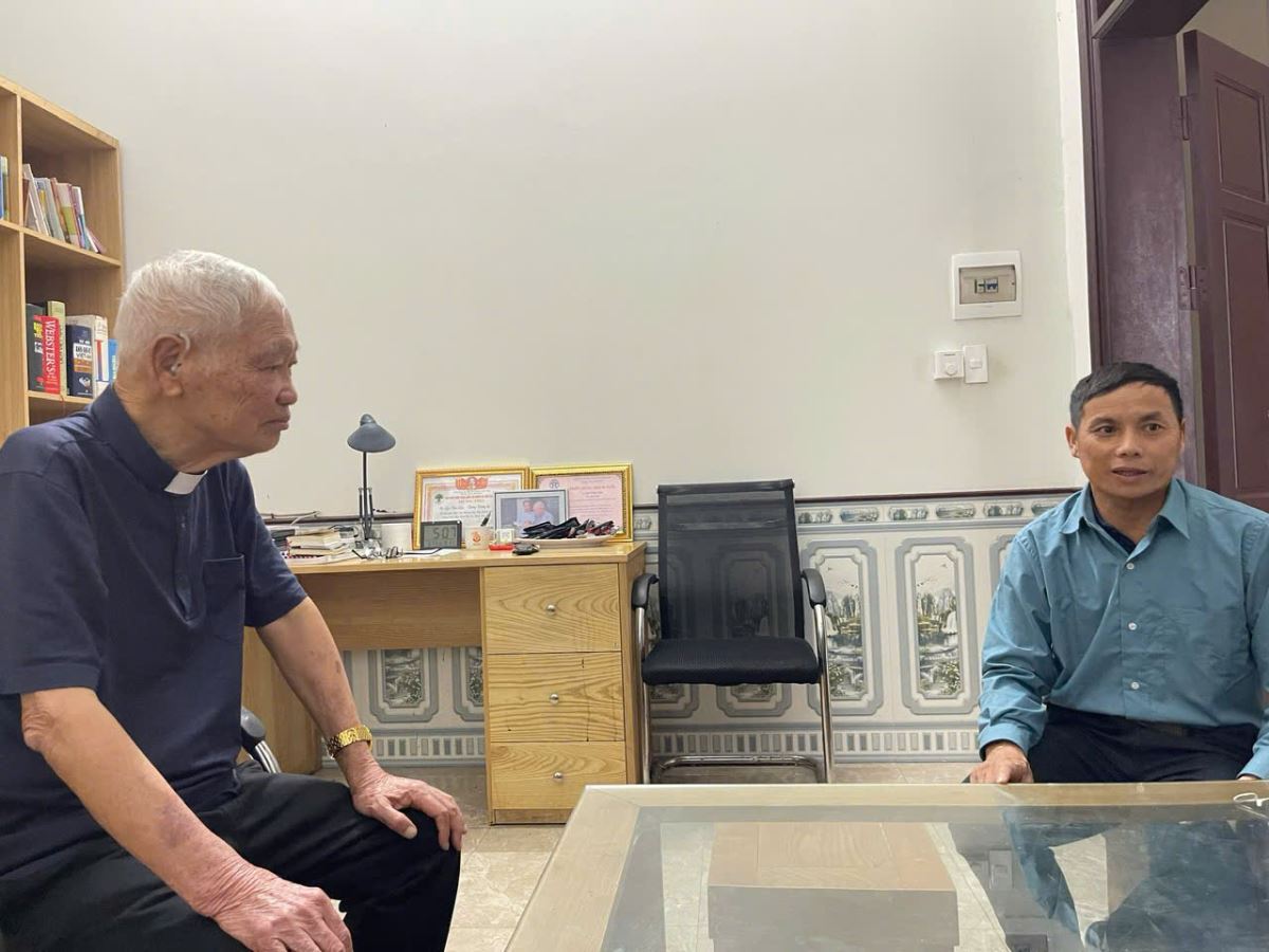 Cha cố Piô và anh Giuse Giàng A Páo